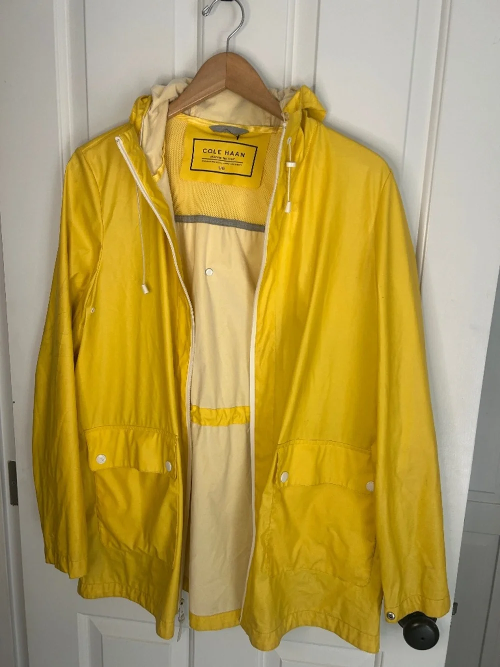 Cole Haan Women’s Weather Resistant Hooded Yellow Rain Jacket Size L